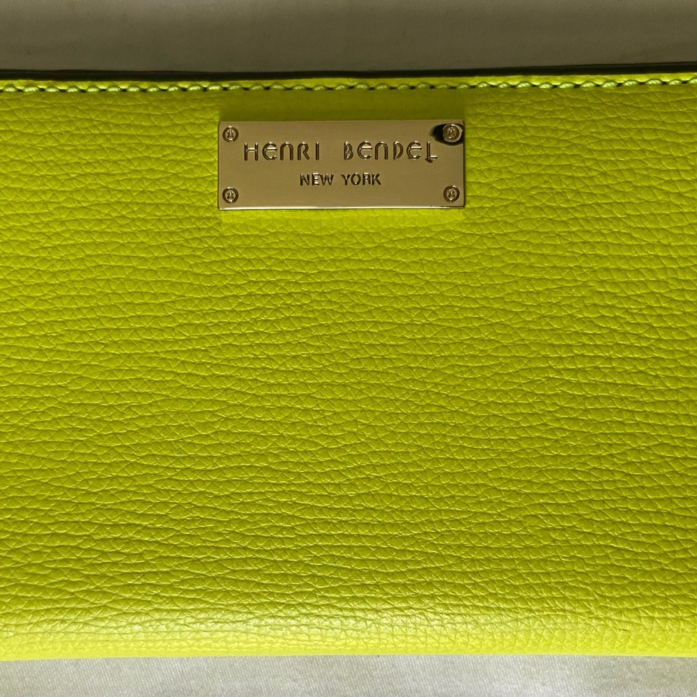 *SOLD* Henri Bendel 57th Single Snap Wallet